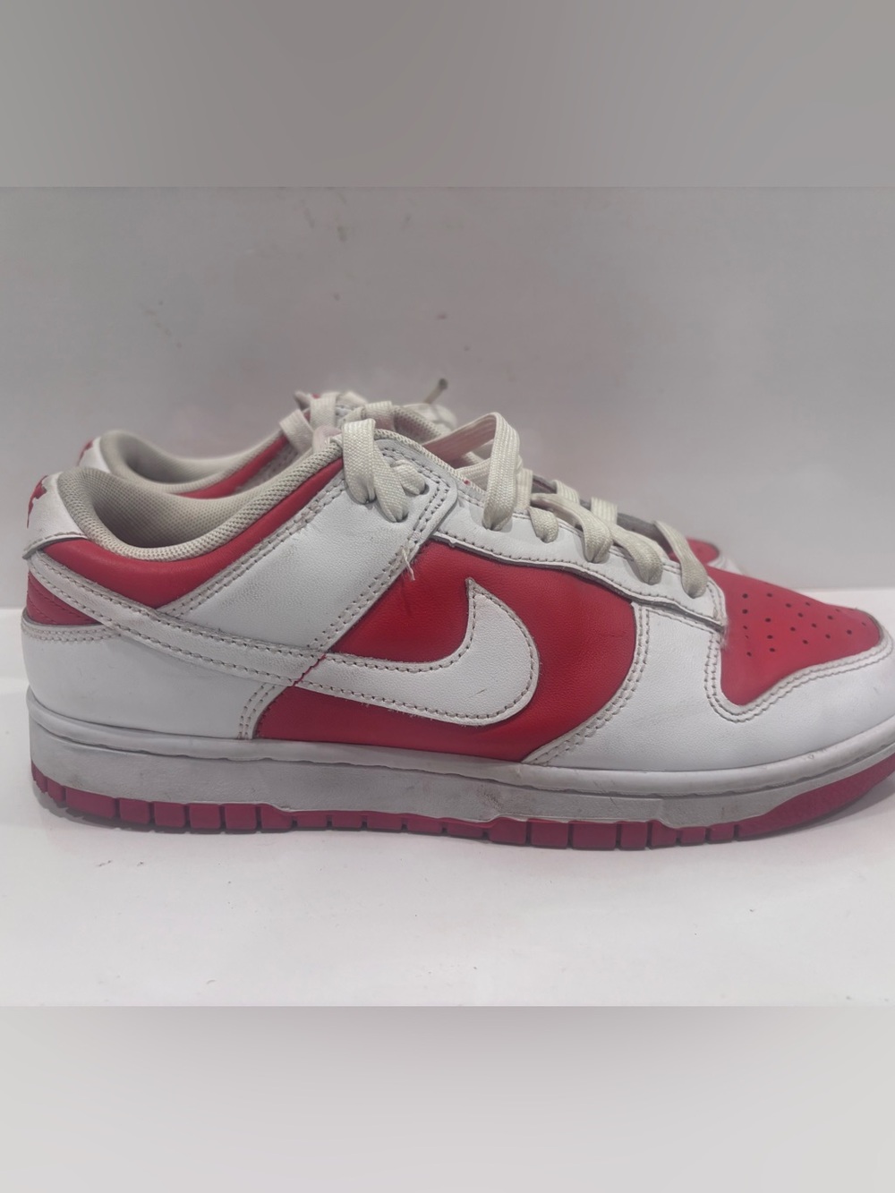 Nike Dunk Low red & White Sneakers – Men’s Size 8 / Women’s 9.5 – DD1391-600